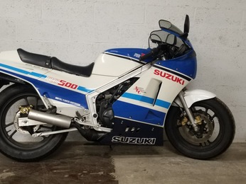 RG 500 GAMMA SUZUKI BLEU